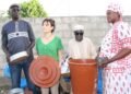 Commune de Meckhé : Lancement officiel de la distribution de 4000 bacs-poubelles et tamis aux femmes de ménage et artisans cordonniers