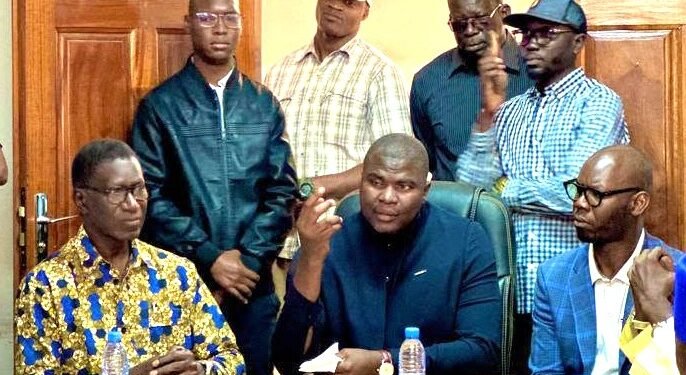 Le Ministre Amadou BA en immersion dans la filière peaux et cuir à Meckhé.