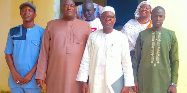 Visite officielle de l’IEF de Ngaye Mékhé : Birane TINE découvre ses nouvelles installations.